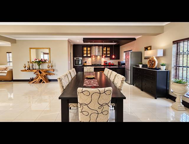 4 BEDROOM HOUSE FOR SALE IN PARKLANDS